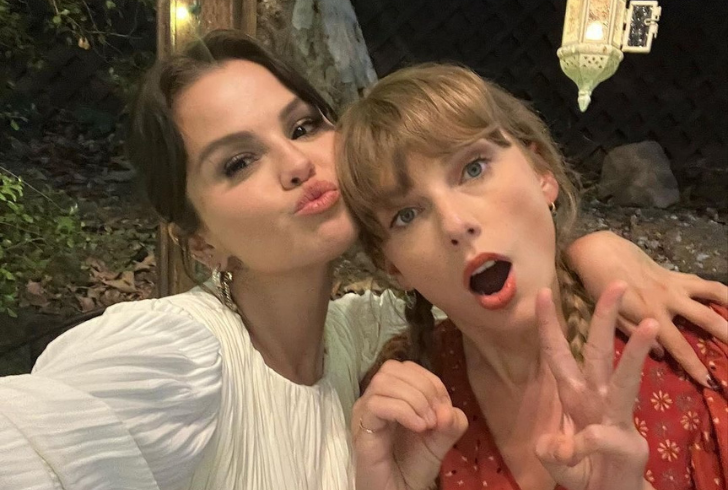 Selena Gomez with Taylor Swift