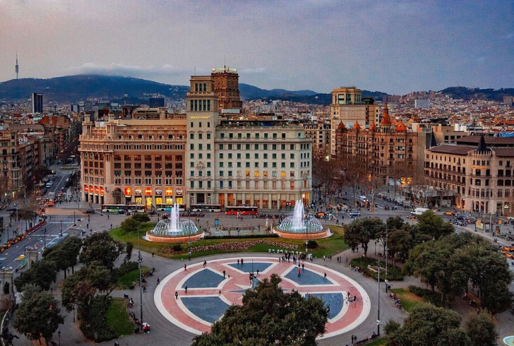 Barcelona is the perfect start for an ASCENT pre-cruise exploration.